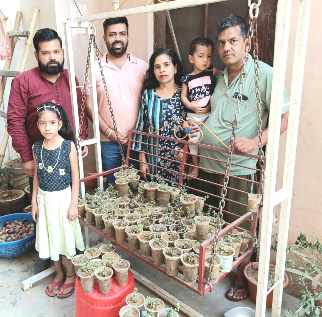 Kritika, a class 1 student, prepared 250 plants from disposable glasses lying in the garbage.